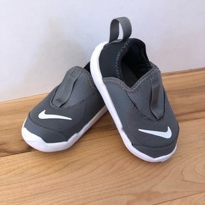 Nike Infant Runner Size 4C